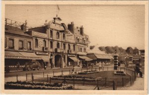 CPA DEAUVILLE Place de la Gare vers Trouville (1250191)