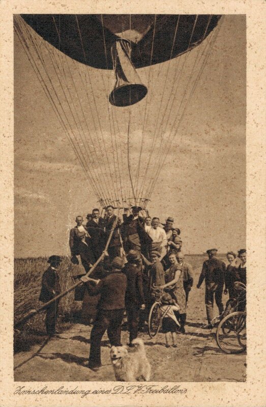 Germany Zwischenlandung eines D.L.V.- Freiballons Air balloon - 03.66