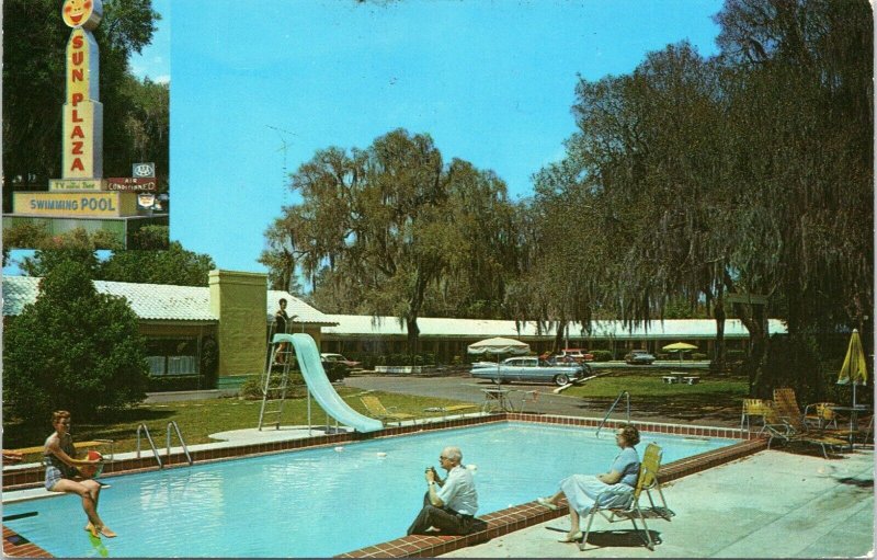 postcard FL - Silver Springs   Sun Plaza Motor Manor