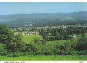 Scotland Postcard - Grantown-on-Spey - Moray - Ref 6375A