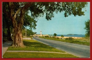 Mississippi, Biloxi - Along The Coast - Lighthouse - [MS-082]