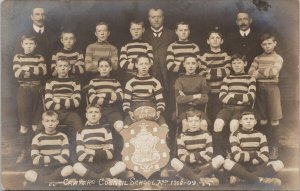 CRWYS. Rd Council School Boys FC Football Club 1908-09 Unused RPPC Postcard E85