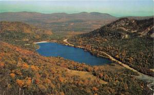 FRANCONIA NOTCH NH ECHO LAKE FROM AERIAL TRAMWAY~CANNON MOUNTAIN POSTCARD 1958