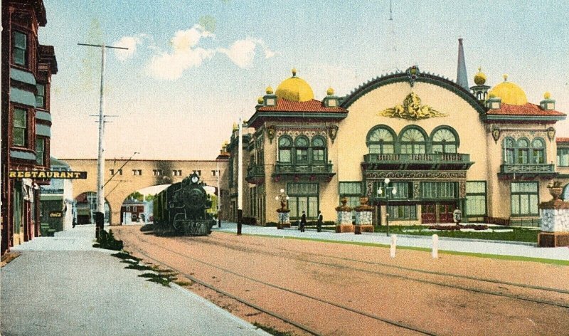 Postcard Early View of Train and Casino from Esplanade, Santa Cruz. CA.   S6