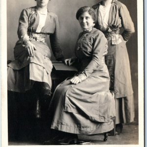 c1910s Classy Young Ladies RPPC Beautiful Women Girls Short Hair Photo PC A171