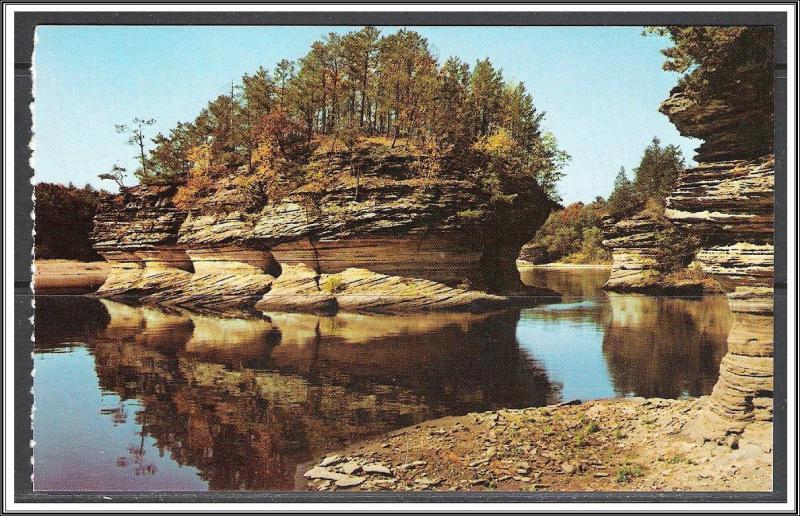 Wisconsin, Lower Dells Lone Rock - [WI-153]