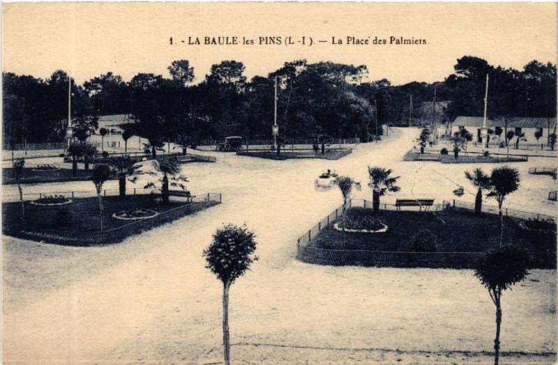 CPA La Baule-les-Pins (L.-I.) - La Place des Palmiers (588075)