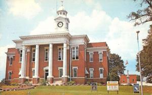 Kosciusko Mississippi County Court House Street View Vintage Postcard K34028