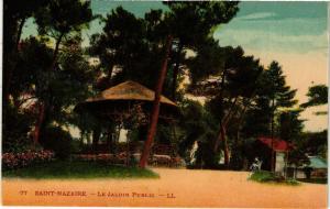 CPA St-NAZAIRE - Le Jardin Public (242436)