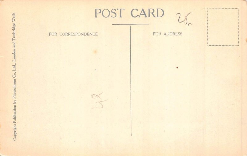 L247 England Eastbourne Holywell Reatreat vintage postcard