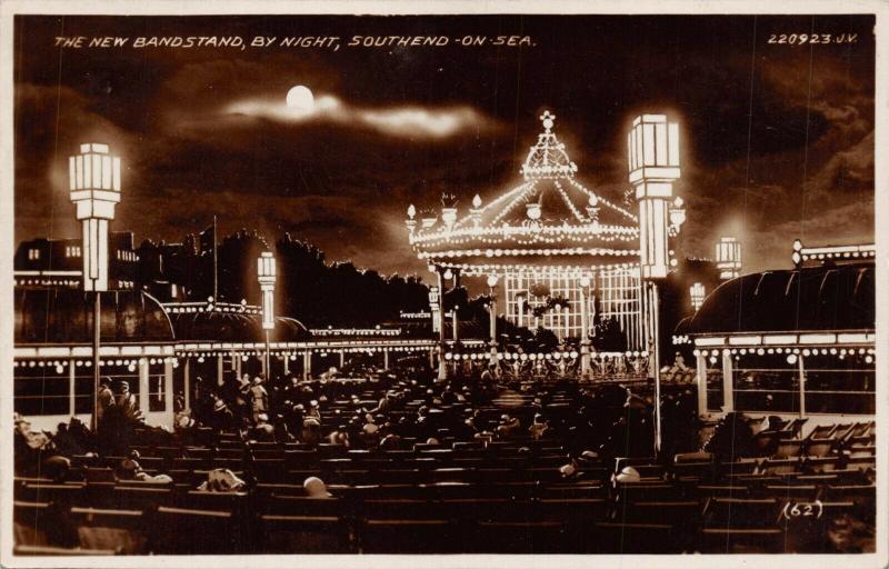 SOUTHEND-ON-SEA ESSEX ENGLAND~THE NEW BANDSTAND BY NIGHT-PHOTO POSTCARD