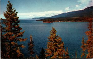 Flathead Lake near Kalispell, Montana Postcard Union Oil, Royal 76 Triton