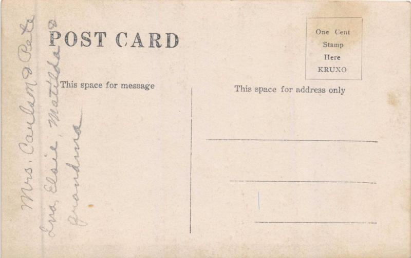 MULTI GENERATIONS + DOG~LOG CABIN~OVAL REAL PHOTO POSTCARD 1910s~MOST LIKELY MN