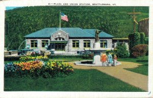 USA Plaza And Union Station Brattleboro Vermont Vintage Postcard 07.83