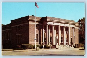 Grinnell Iowa IA Postcard United State Post Office Building Street Exterior View
