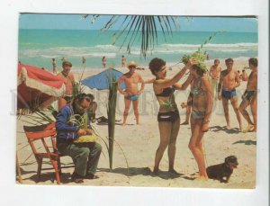 470875 Cuba work of an artisan on the beach of Varadero Matanzas Old postcard