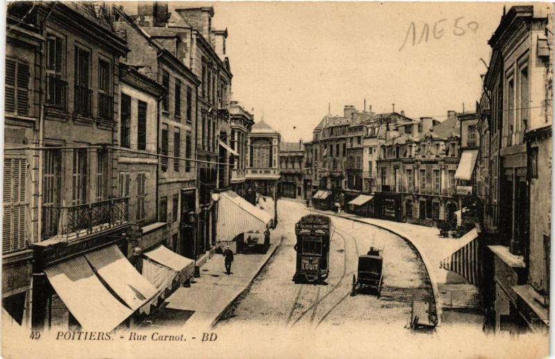 CPA POITIERS Rue Carnot (613171)