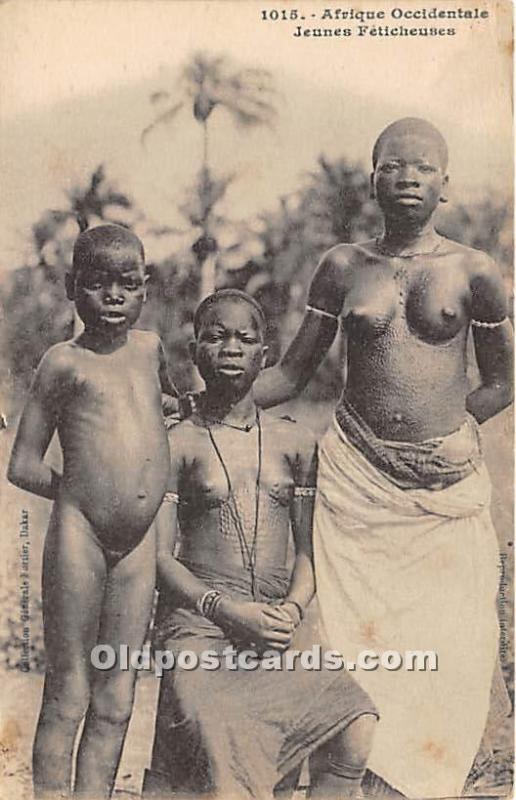 Jeunes Felicheuses African Nude Postcard Afrique Occidentale Unused