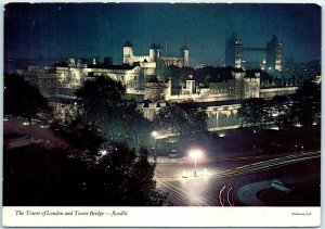 M-16182 The Tower of London and Tower Bridge Floodlit London England