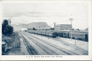 Fort William ON CPR Station and Yards Trains Unused Federated Press Postcard E79