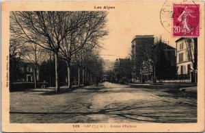 France Les Alpes Gap Avenue d'Embrun Vintage Postcard C062