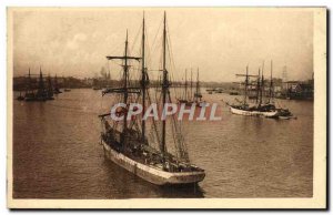 Postcard Old Boat Bordeaux cod fishermen stranded