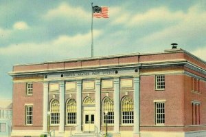 Postcard  Early View of United States Post Office in Narragansett, RI.    S4