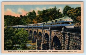 Streamlined Train ROYAL BLUE Baltimore & Ohio Railroad NAME TRAIN 1930s Postcard 