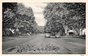 Granville Ohio Broadway Looking East Vintage Postcard U1037