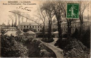 CPA DOULLENS - La Citadelle - École de Preservation - Vue d'ensemble (295061)