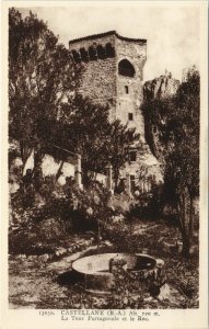 CPA CASTELLANE - La Tour Purtagonale et le Roc (143081)