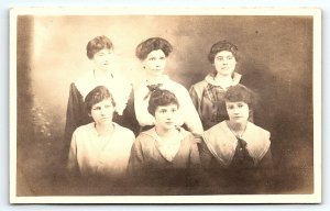 c1910 SCRANTON PA UNITED PHOTO STUDIOS GROUP OF SIX WOMEN RPPC POSTCARD P4274