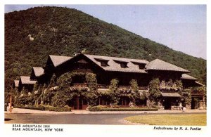 Postcard HOTEL SCENE Bear Mountain New York NY AQ2820