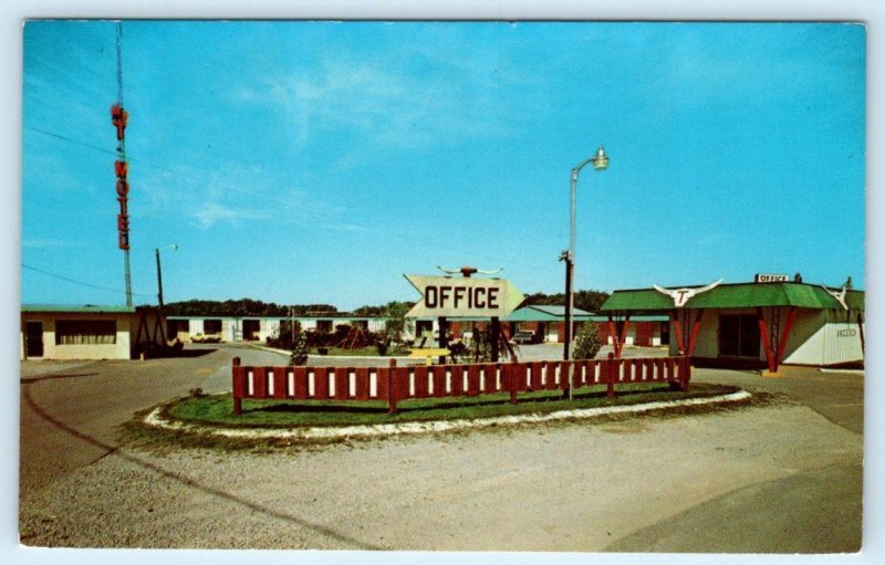 WILDERSVILLE, Tennessee TN ~ Roadside MR. T RANCH HOUSE MOTEL c1960s Postcard