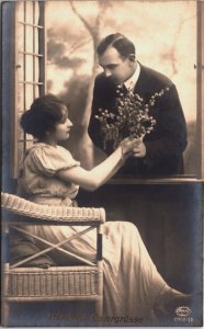 Victorian Romantic Couple Glamour Vintage RPPC C159