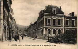CPA MOREZ - L'École d'optique rue de la Republique (212077)