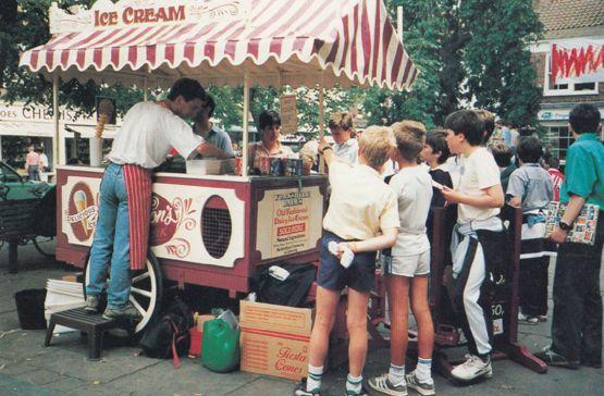 York Ice Cream Van Yorkshire 1980s Dairy Tranport Vendor York Postcard