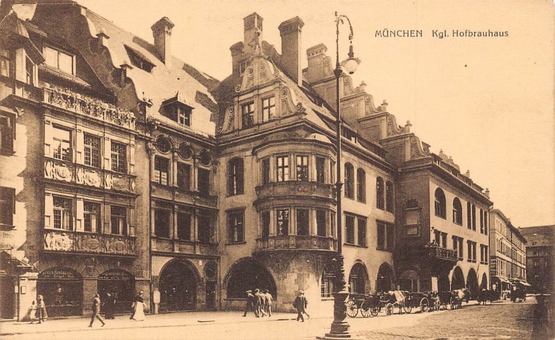 L318 Germany Muenchen Kgl Hofbrauhaus Carriages vintage postcard