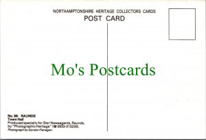 Northamptonshire Postcard - Raunds Town Hall  RR19928