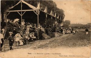 CPA TOUL - La Revue du 14 Juillet - Les Tribunes (386048)