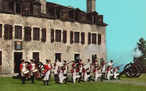 Vintage Postcard Members Of The Guard French Castle Old Fort Niagara New York