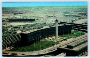 CHICAGO, Illinois IL ~ Roadside O'HARE HILTON O'Hare Airport c1970s  Postcard