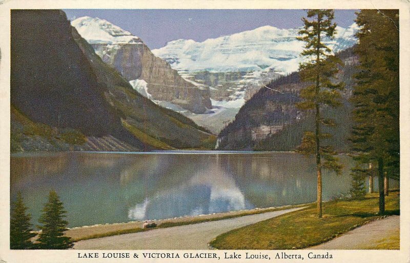 Postcard Canada Alberta Lake Louise Victoria Glacier 1952 