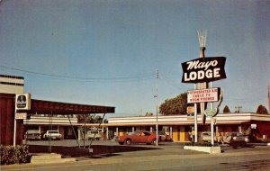 ROSWELL NEW MEXICO-MAYO LODGE-HIWY 70-380 WEST~1960s POSTCARD