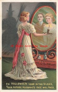 344649-Halloween, Anglo-American No 876/6, Woman Sees Reflection of Husband