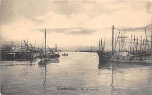 bg18951 Montevideo En el Puerto Uruguay