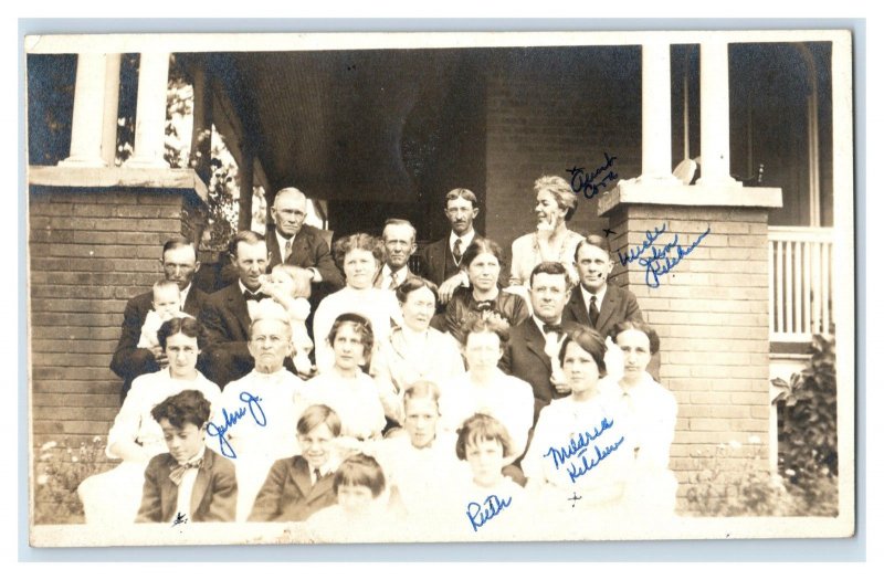 C. 1910 Mt Pleasant Michigan RPPC Family Real Photo Lot 11 Vintage Postcards F33