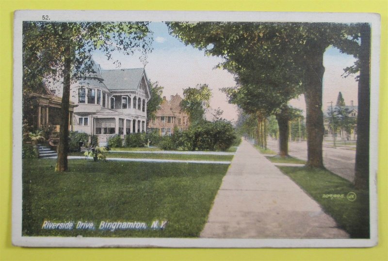 Riverside Drive, Binghamton, NY Postcard (#4755)