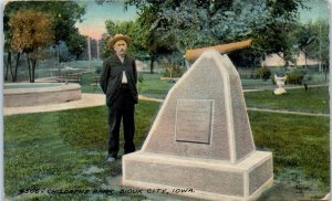 1912 Old Man at War Monument Children's Park Sioux City IA Postcard