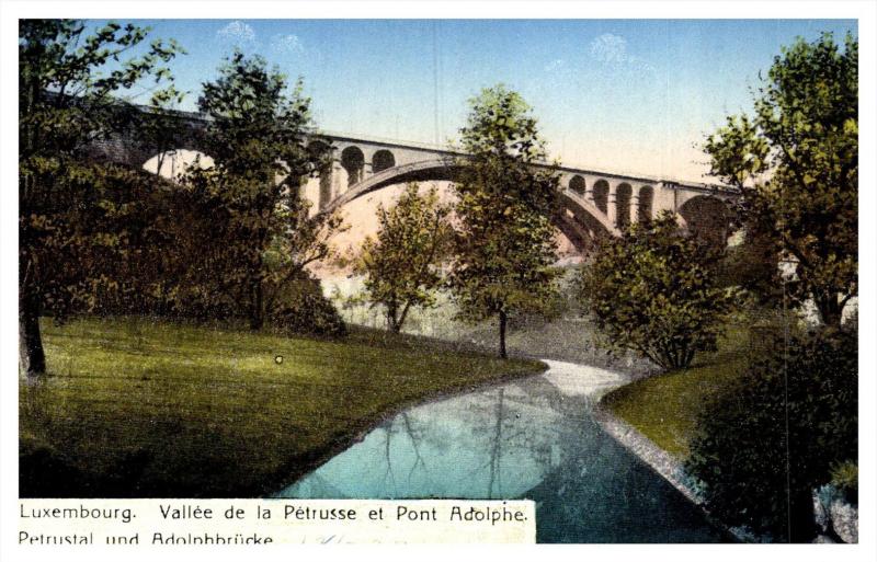 Luxembourg  Vallee de la Petrusse et Pont Adolpe